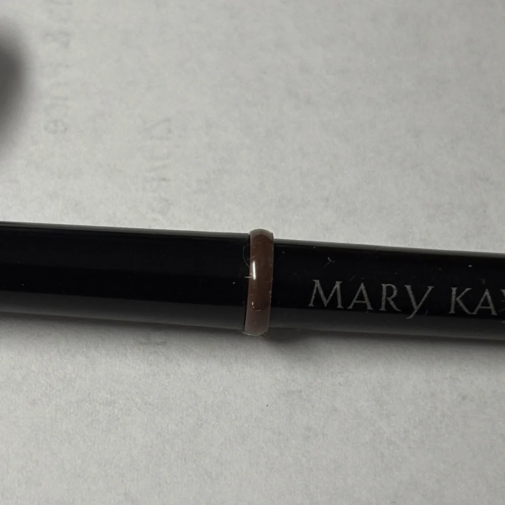 Mary Kay Classic Deep Brown Eyeliner - Picture 7 of 8